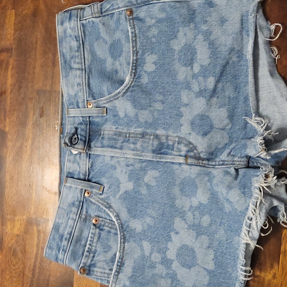 Levi Jean Shorts